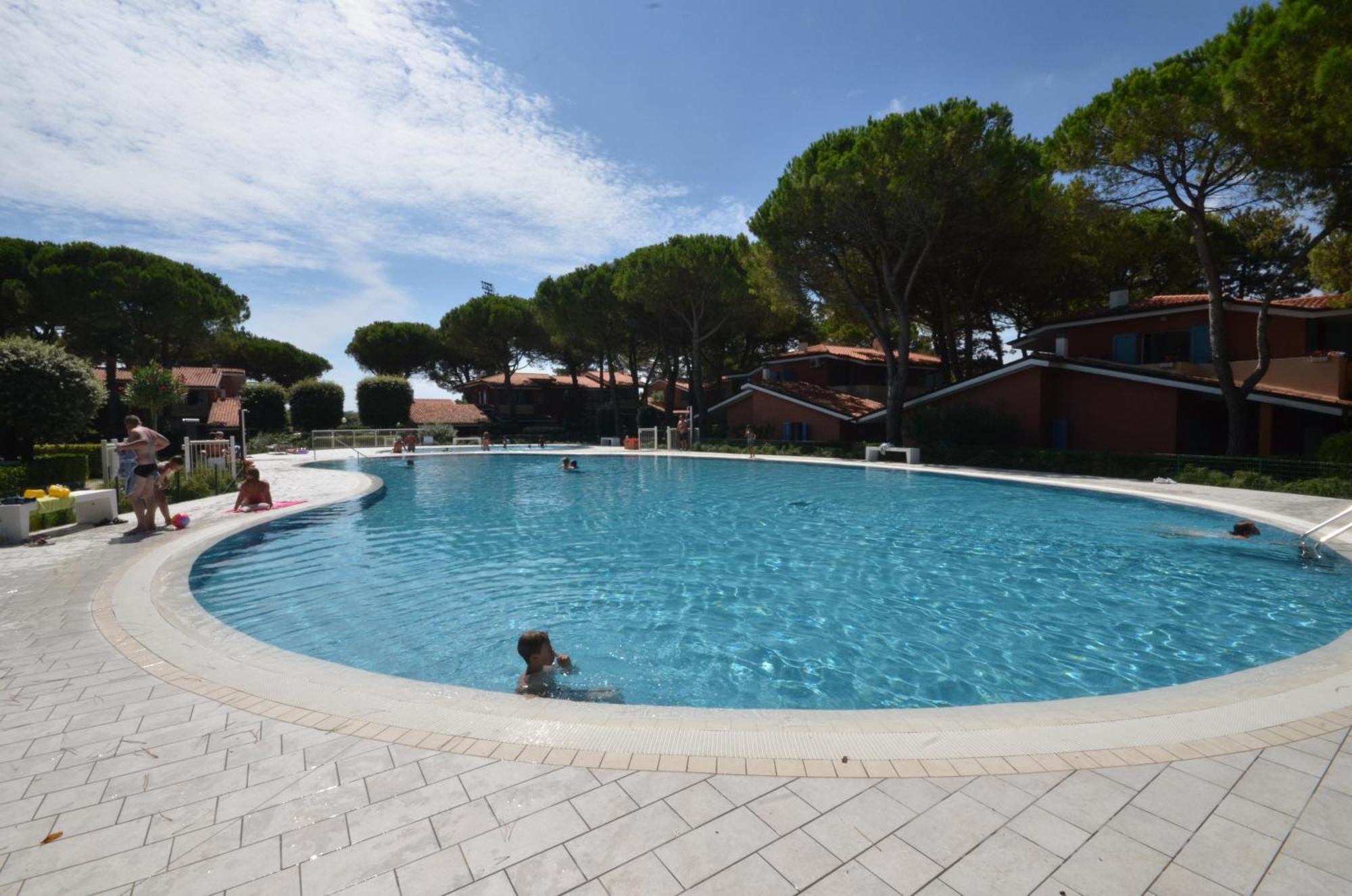 Villaggio Euro Residence Club 비비오네 외부 사진