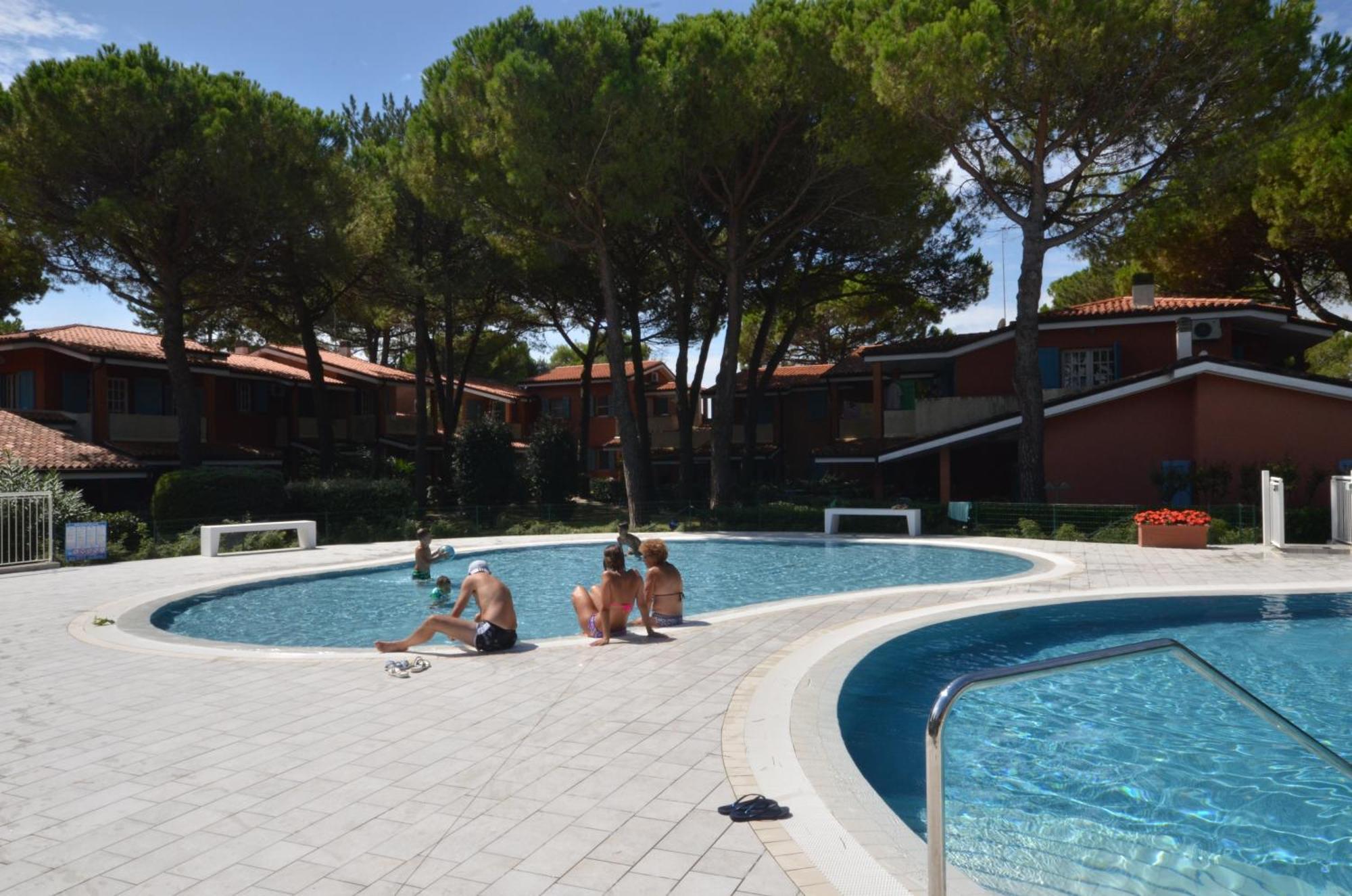 Villaggio Euro Residence Club 비비오네 외부 사진